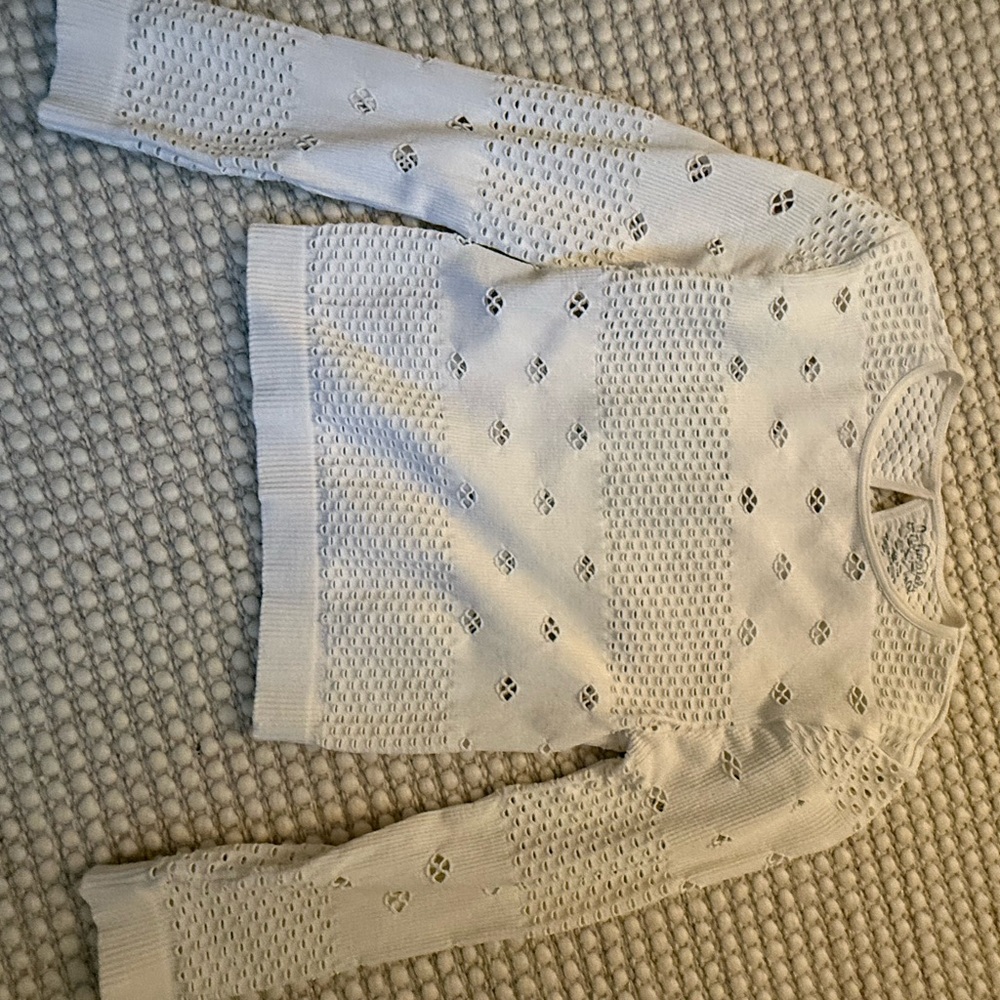 Elegant White Knit Pullover